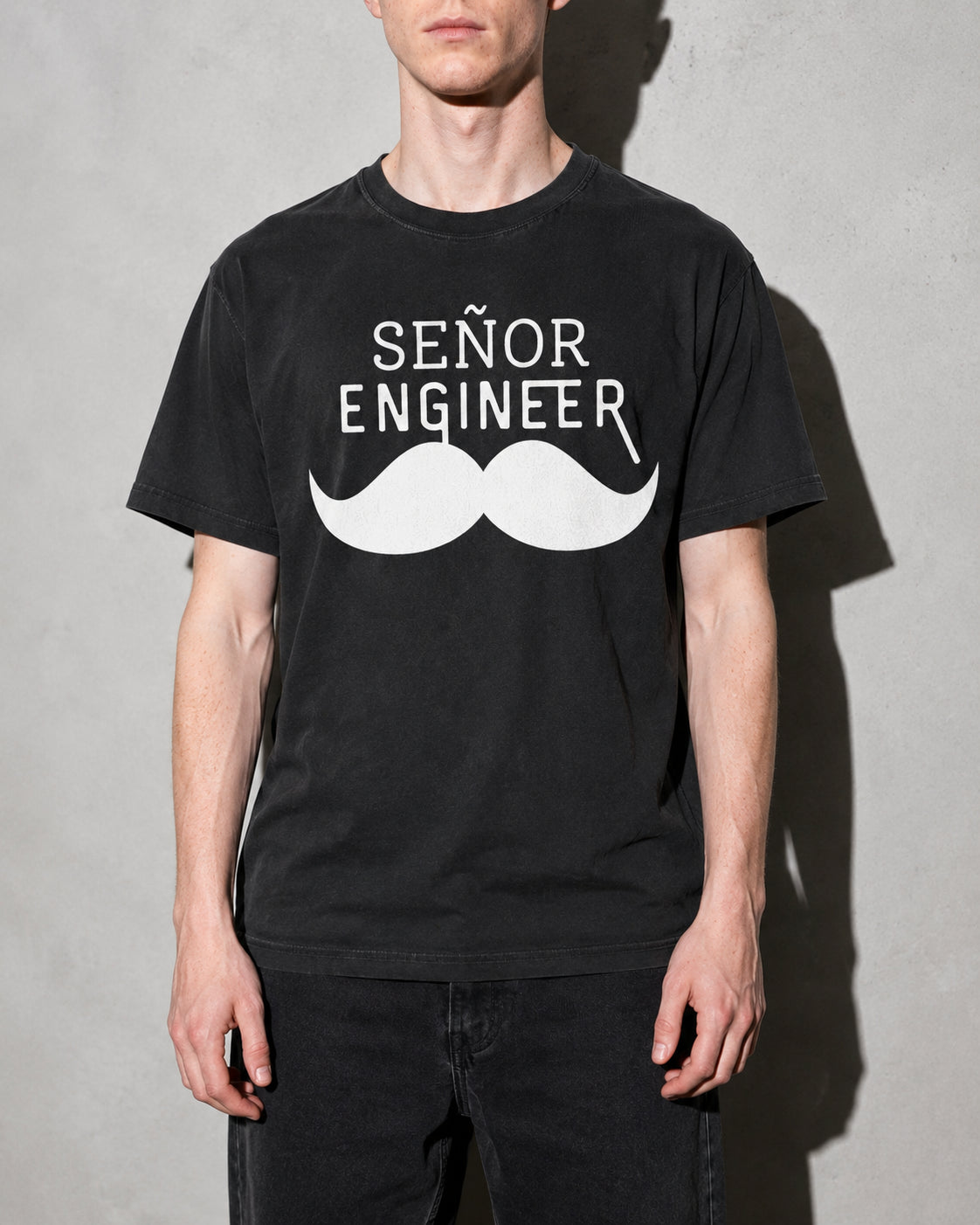 Senyor Engineer Premium Shirt — Black Model Zoom Hero