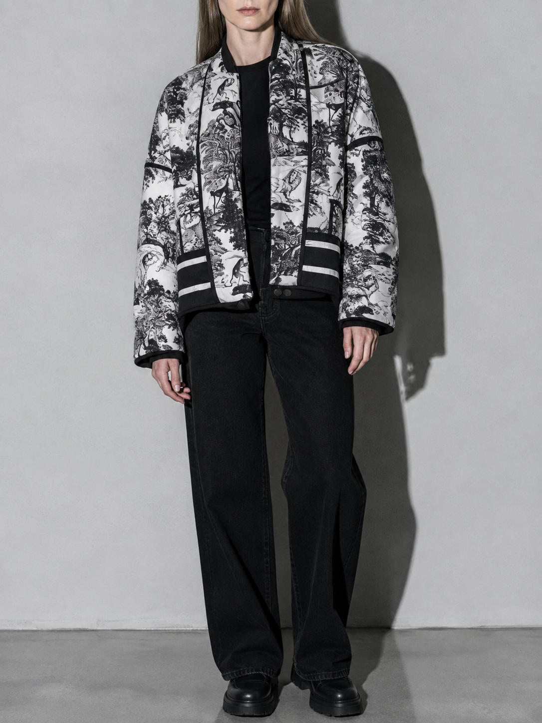 Code Culture catalog | printed-double-pocket-embellished-cotton-jacket | color-black | zoom detail