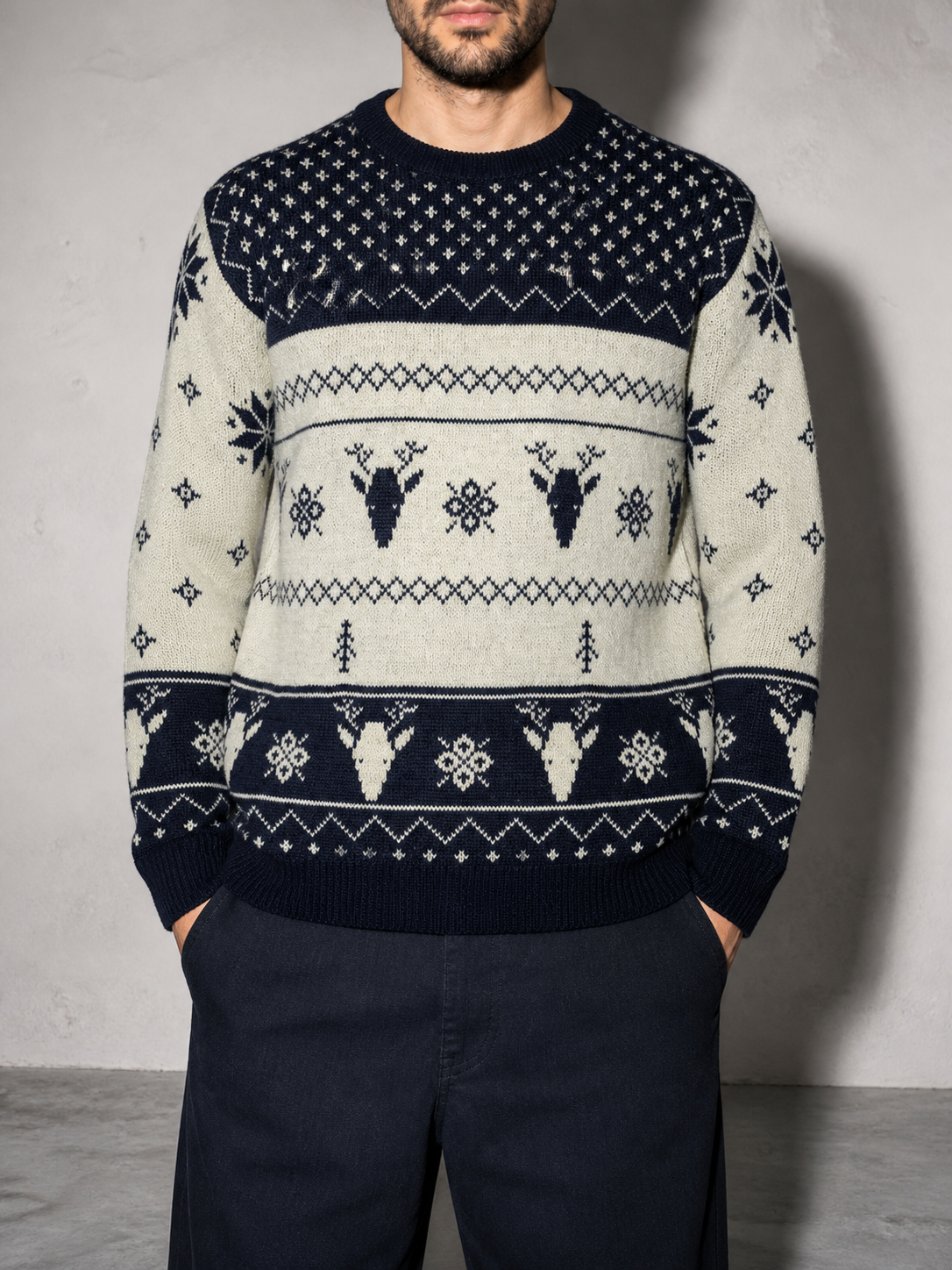 Code Culture catalog | pullover-crewneck-jacquard-christmas-sweater | navy-blue | zoom detail