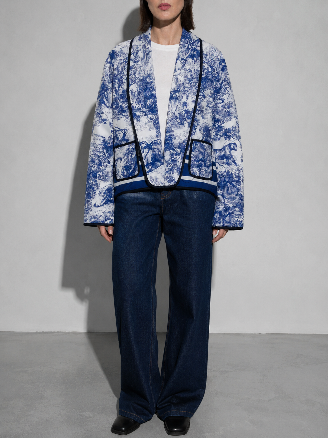 Code Culture catalog | printed-double-pocket-embellished-cotton-jacket | color-dark-blue | zoom detail