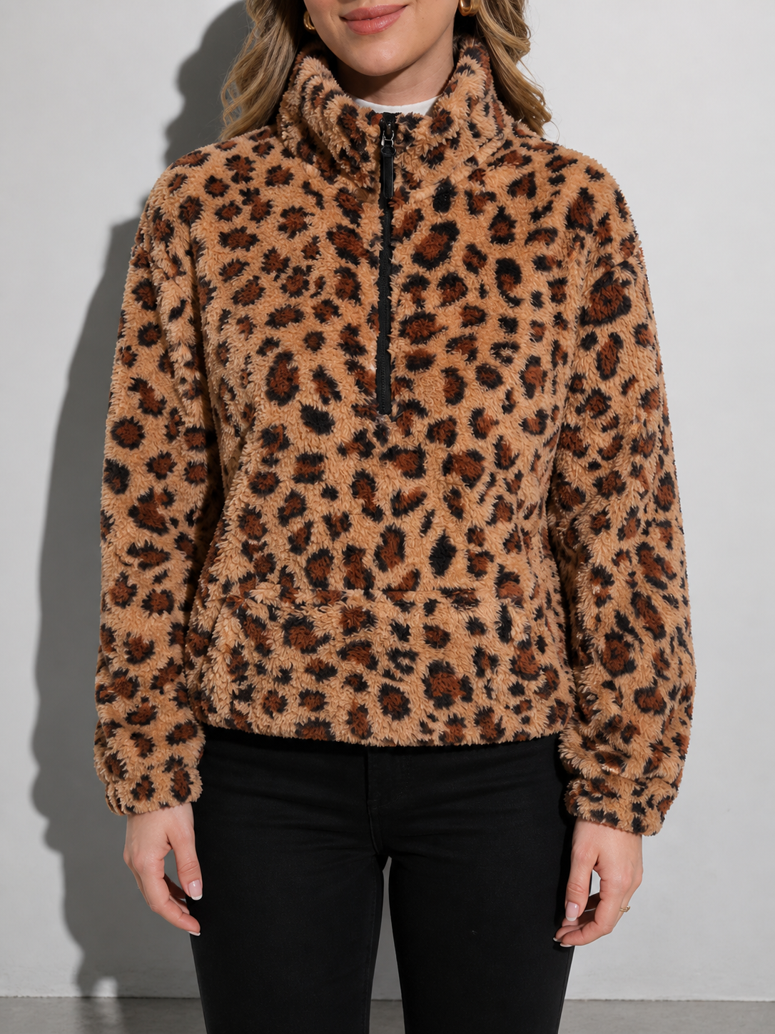 Code Culture catalog | fashionable-lambswool-fleece-leopard-print-jacket-fleece-sweater-hoodie | picture-style | zoom detail