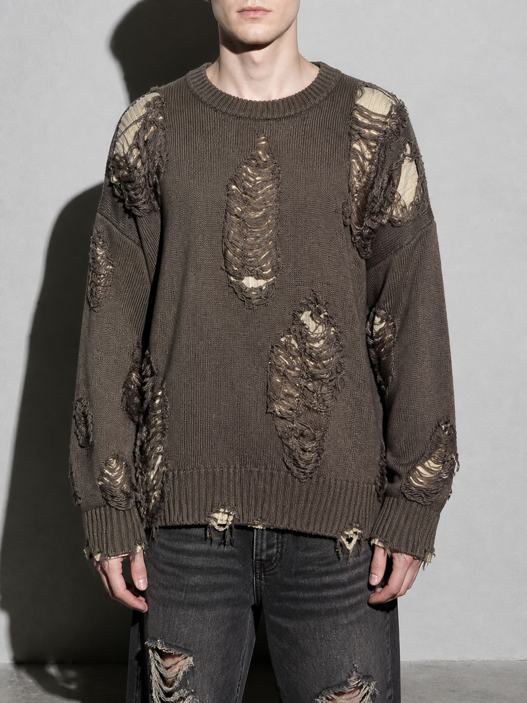 Code Culture catalog | ripped-sweater-mens-minority-all-match-idle-style | gray | zoom detail