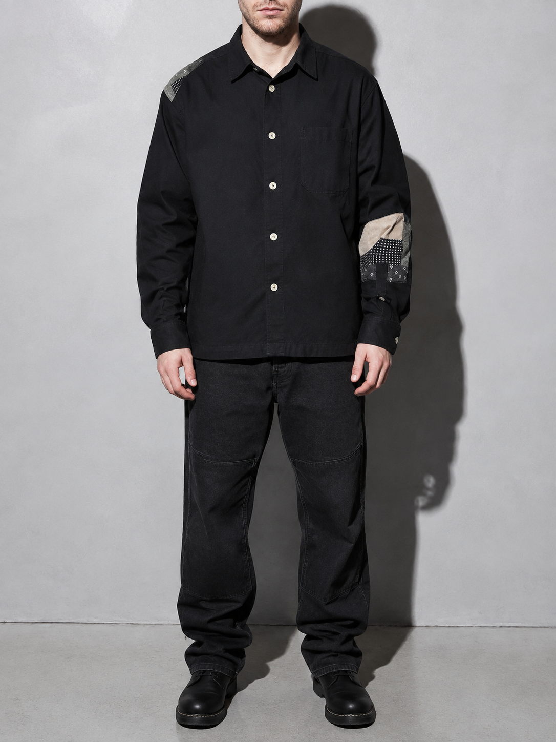 Code Culture catalog | fashion-teen-casual-retro-workwear | color-black | zoom detail