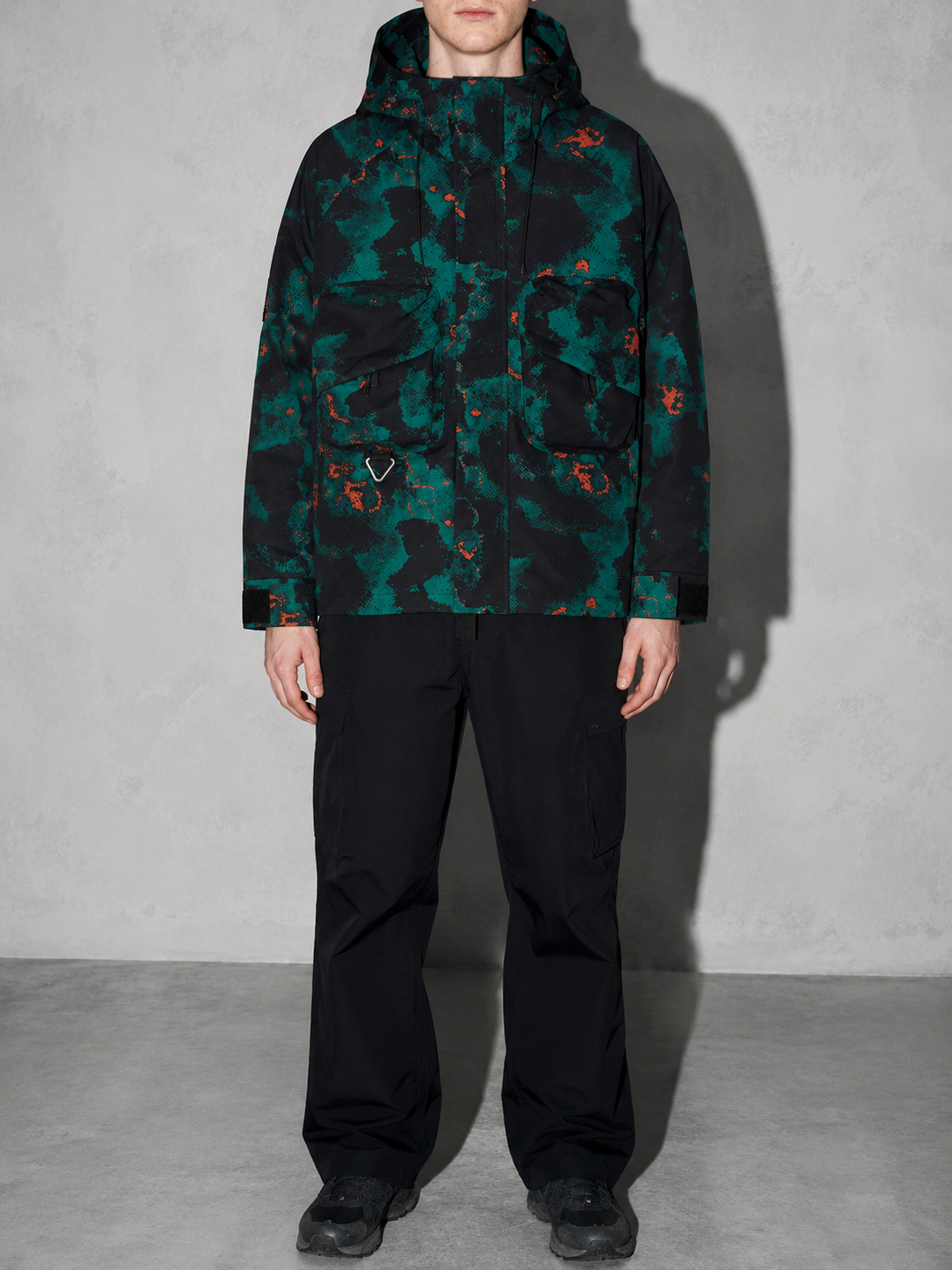 Code Culture catalog | mens-outdoor-workwear-versatile-casual-windbreaker-jacket | color-black-camouflage | zoom detail