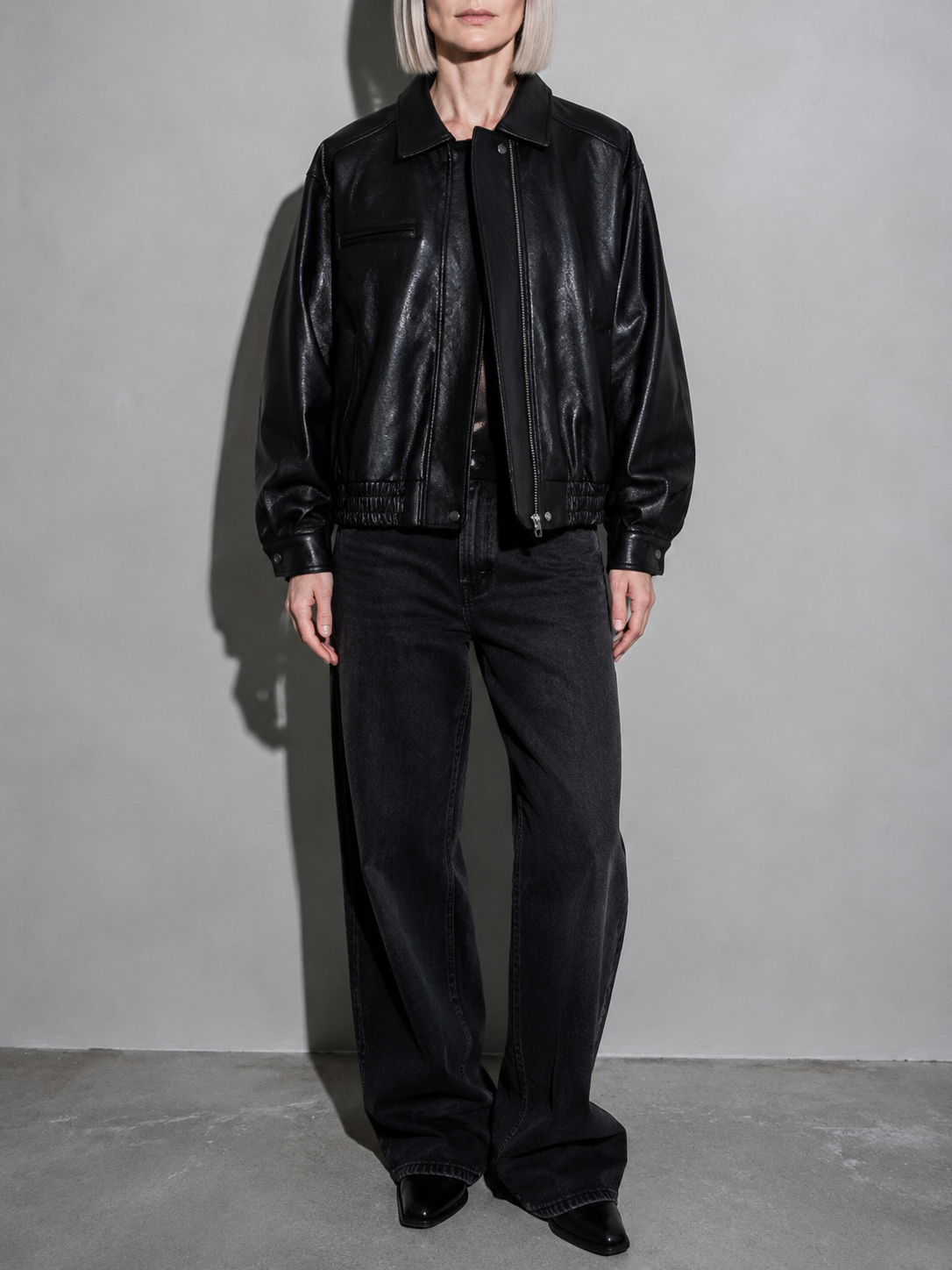 Code Culture catalog | brown-brown-autumn-trendy-leather-jacket | color-black | zoom detail