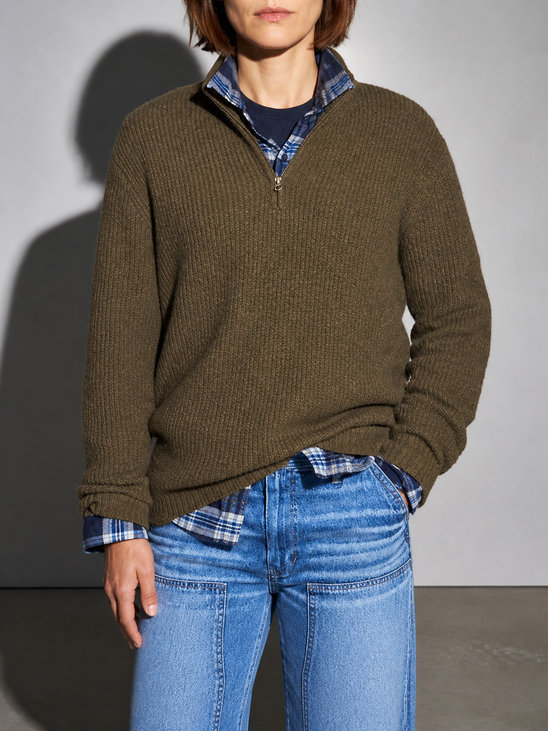 Code Culture catalog | mens-business-casual-loose-zip-stand-collar-sweater | brown | zoom detail