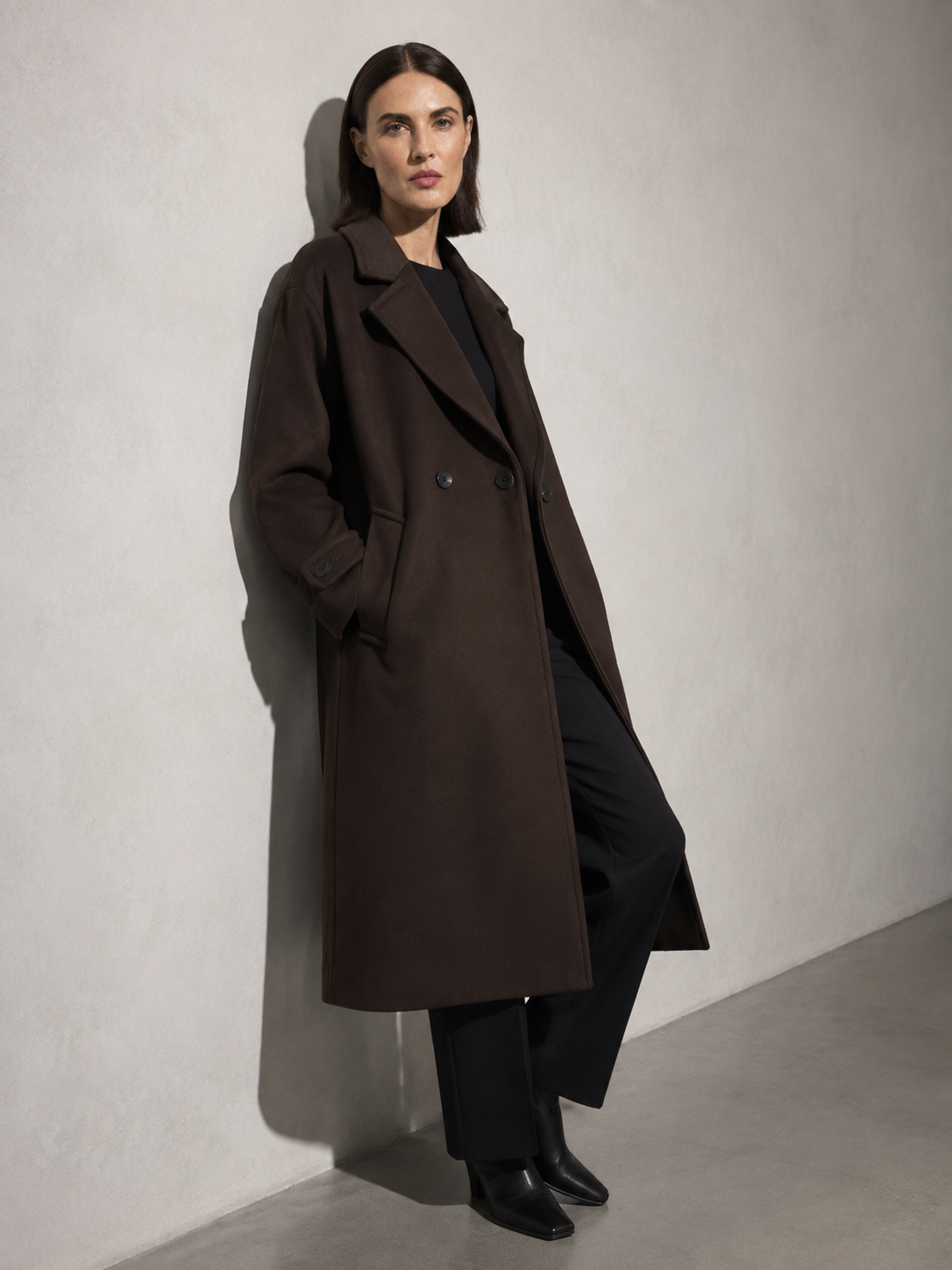 Women's Wide-Cut Reddish Brown Long Coat in Reddish Brown, 03 seated or lean, worn by model
