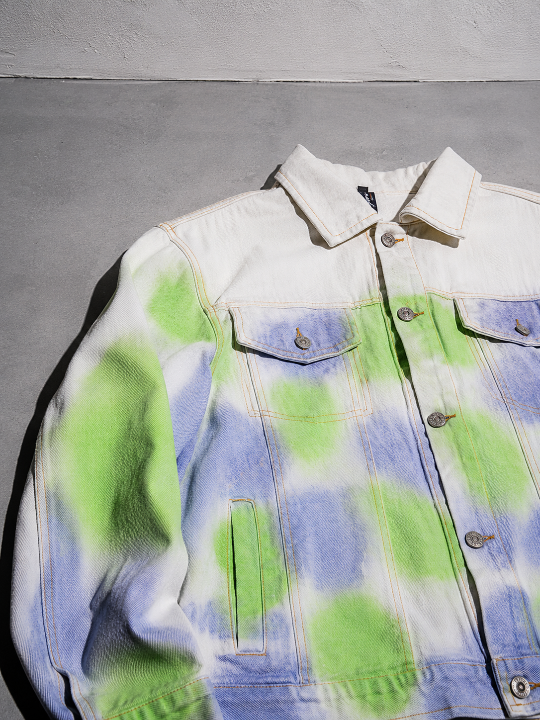 Code Culture catalog | tie-dye-splash-ink-lapel-jacket-loose-college-style-couple-all-match-blouse-short-jacket | color-green | macro flat lay