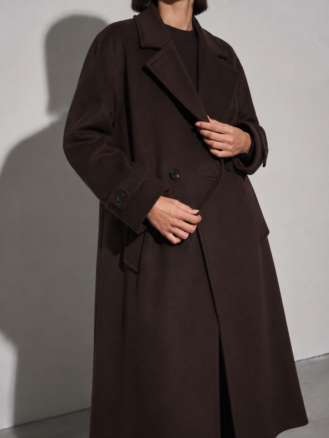Women's Wide-Cut Reddish Brown Long Coat in Reddish Brown, 05 adjusting, worn by model