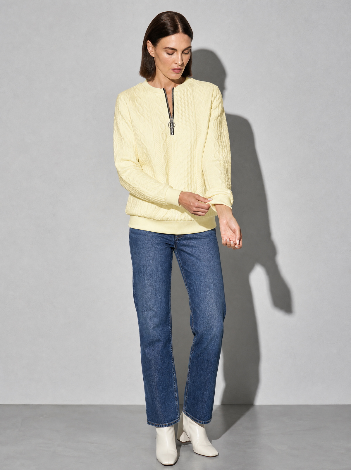 European And American Zipper Sweater Women's Coat Cardigan in Apricot - adjusting view