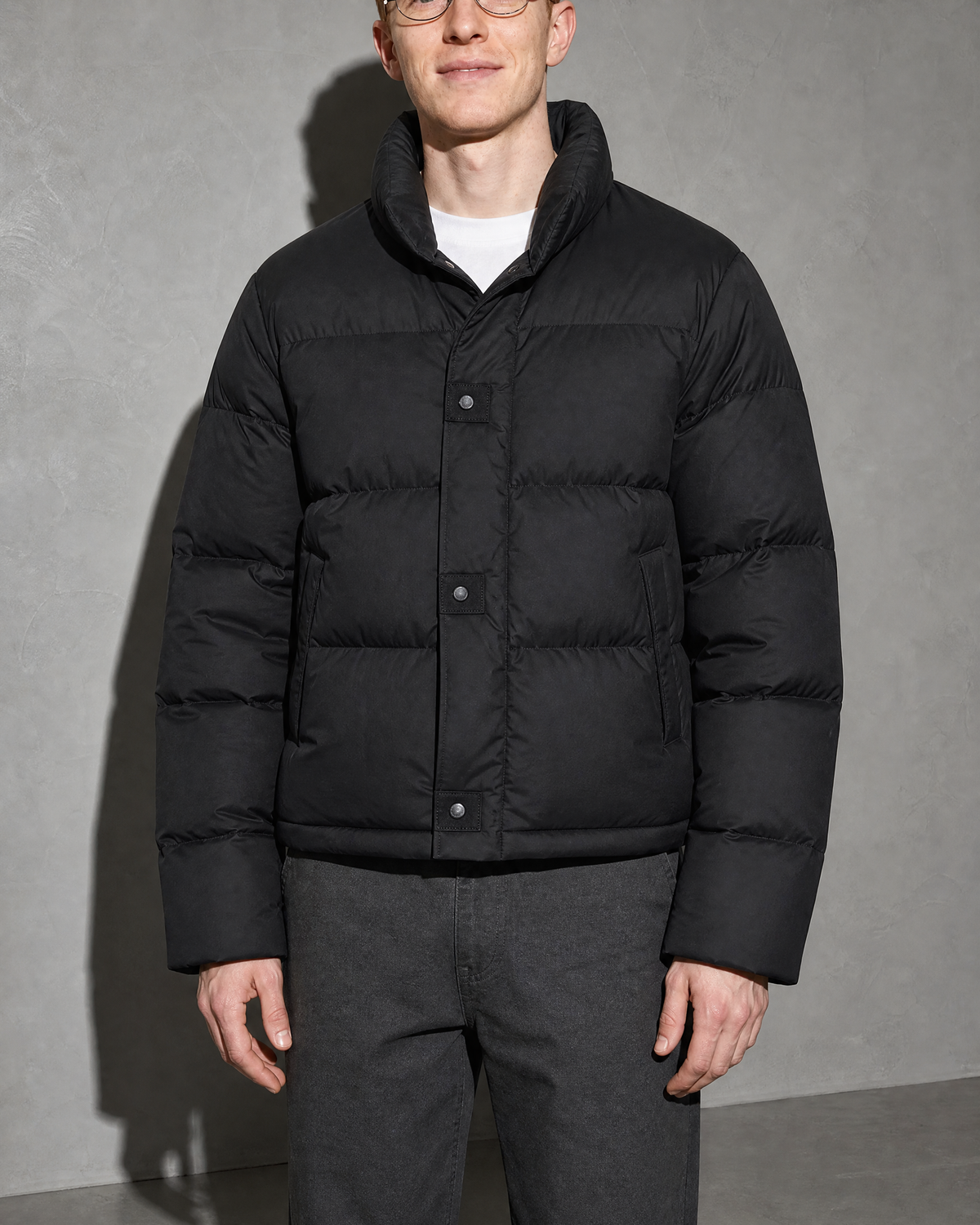 Coffee Color Cotton-padded Clothes Short Cotton Coat, bust-to-thigh, square stance, worn by model