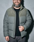 Duck Down Down Jacket Men's Winter American Outdoor, bust-to-thigh, one hand at hem, worn by model