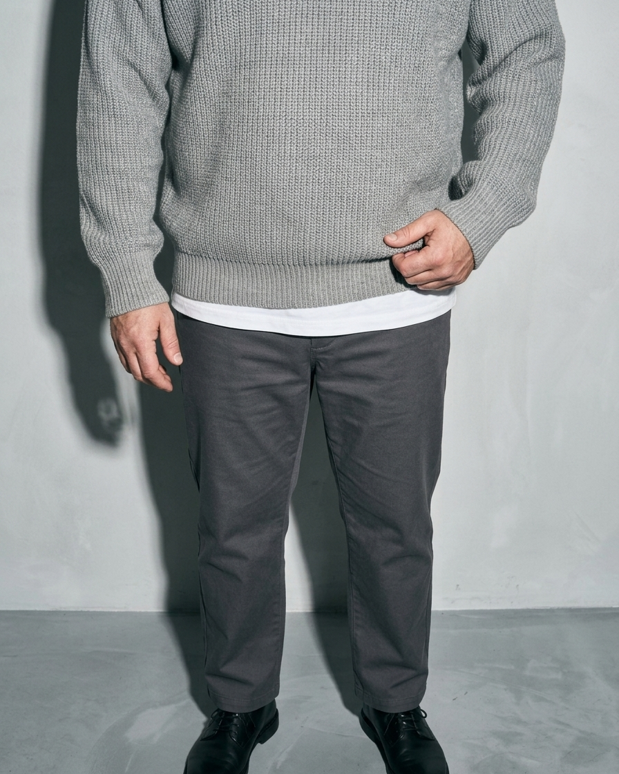 Men's Light Business Lapel Knit Sweater, bust-to-thigh, one hand at hem, worn by model