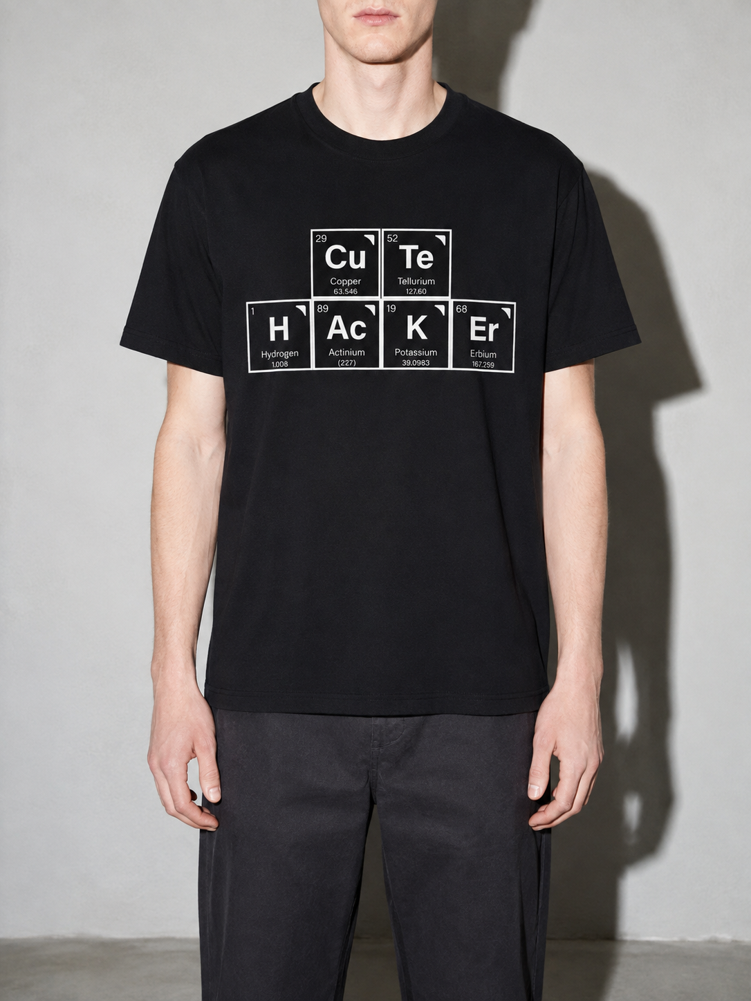cute hacker – Black detail