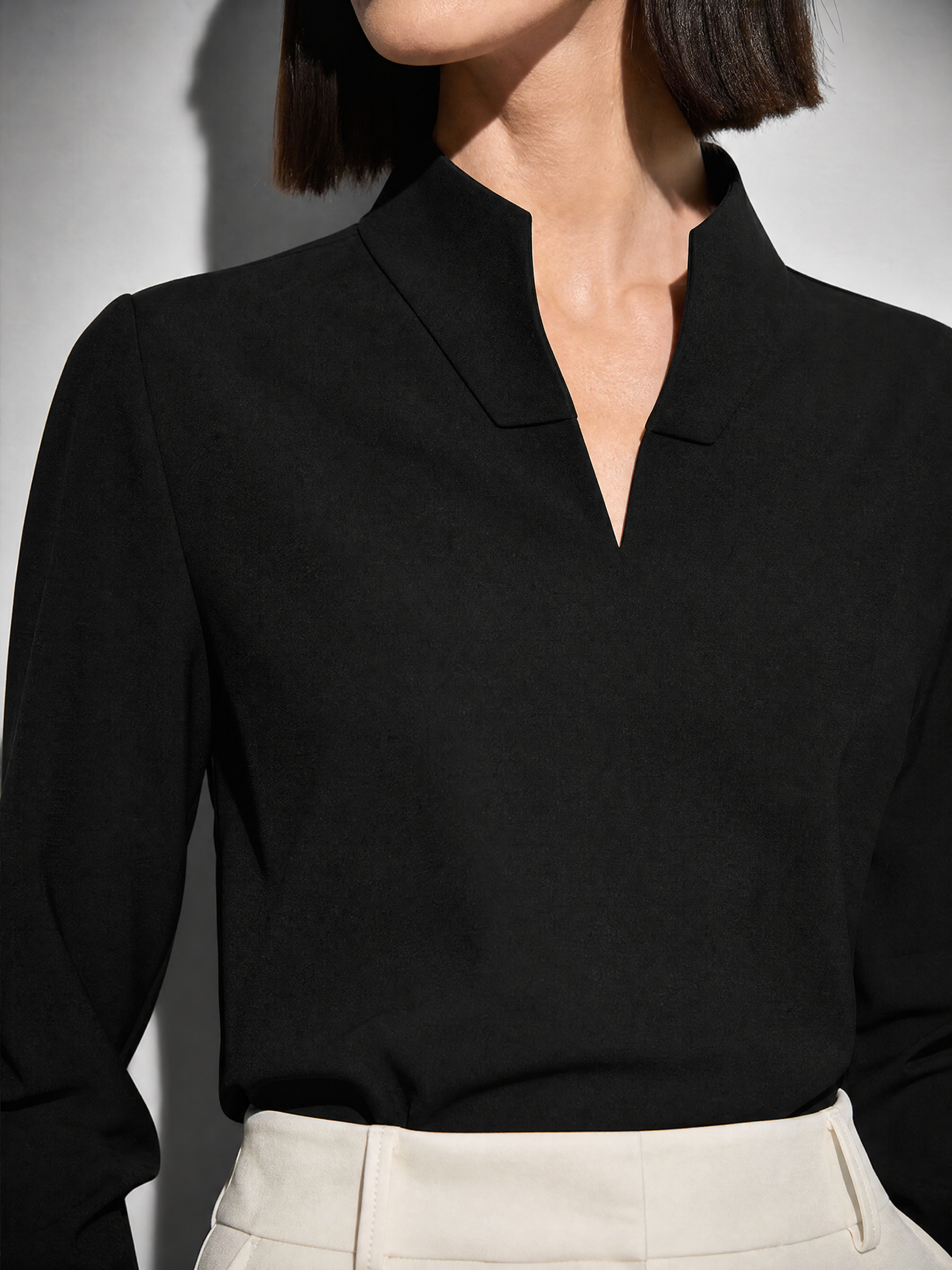 New Chinese-style Mandarin-collar Long-sleeve Blouse Niche Office-chic Top For Women - Black Premium Fabric Finish Macro