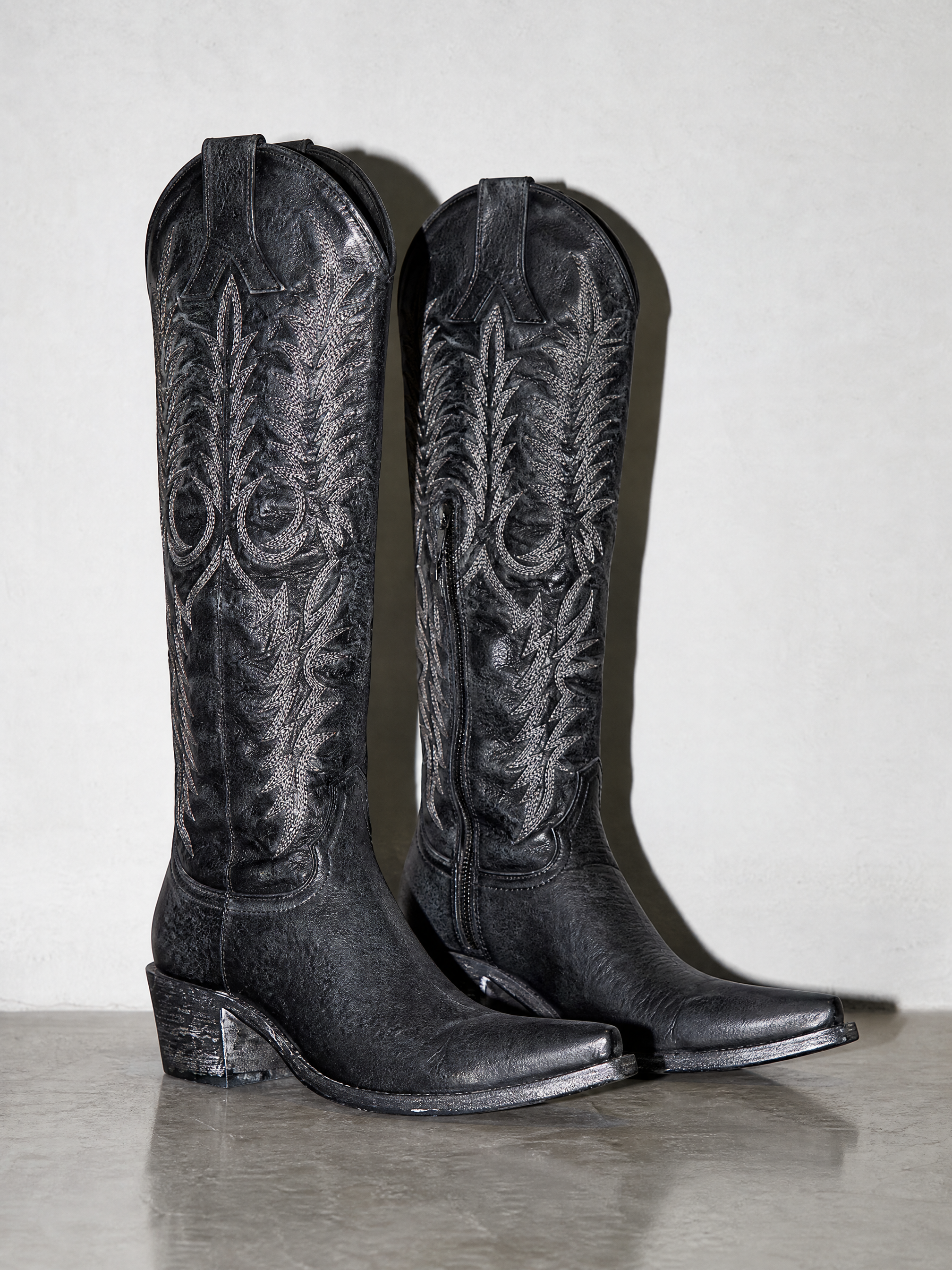 Medium heel 35-43 National Style Embroidered women's Boots - Black Premium Leather Finish Shoe Macro