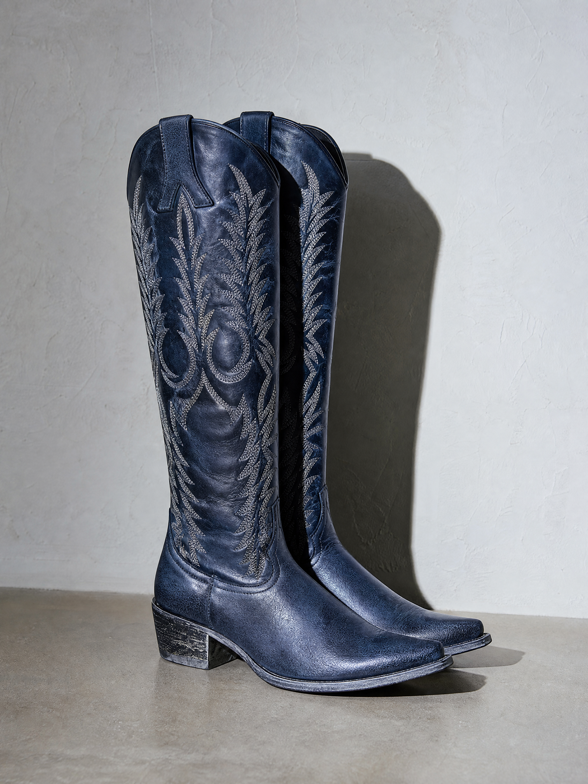 Medium heel 35-43 National Style Embroidered women's Boots - Blue Premium Leather Finish Shoe Full
