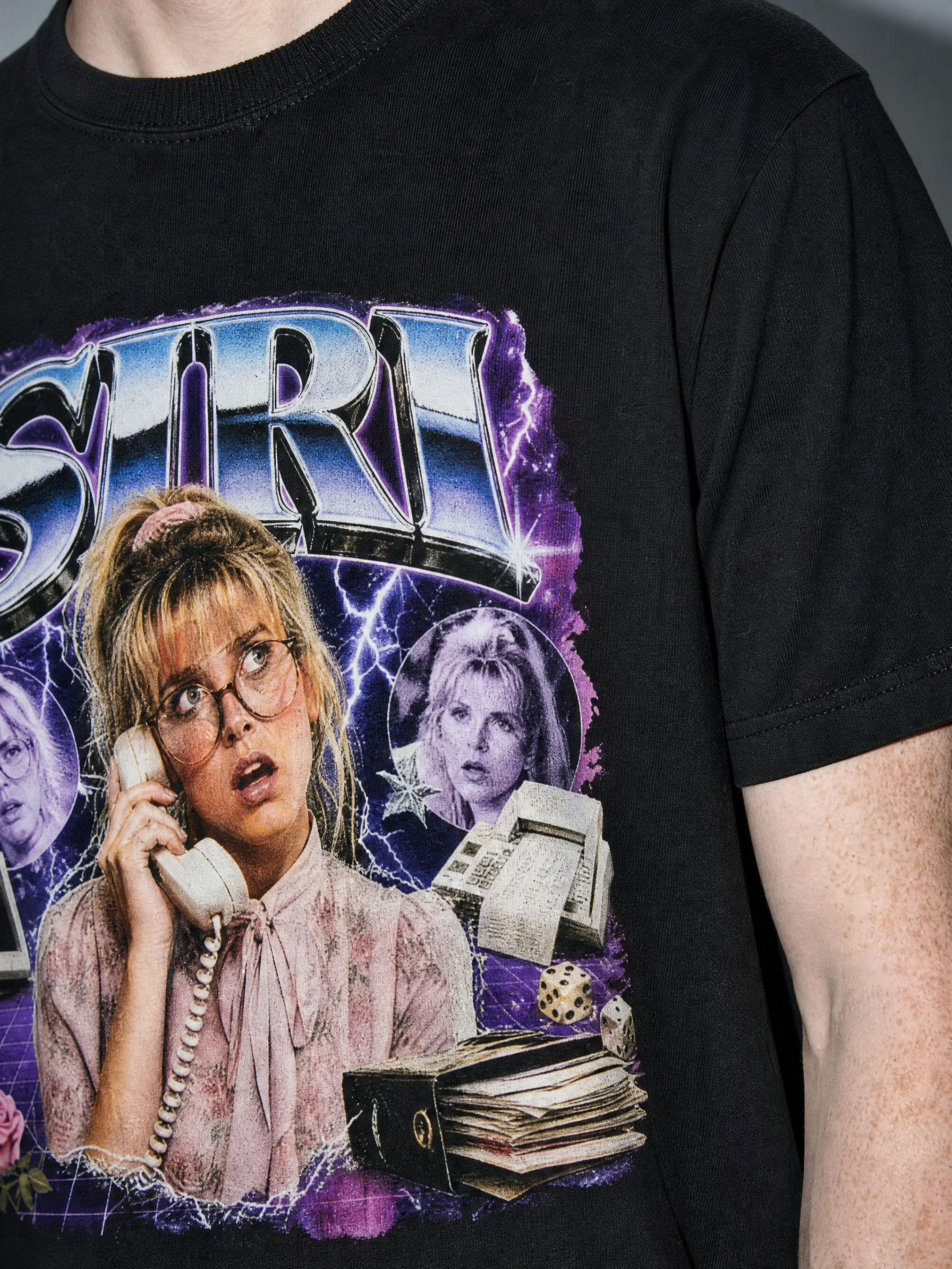 SIRI Premium Shirt - black--macro