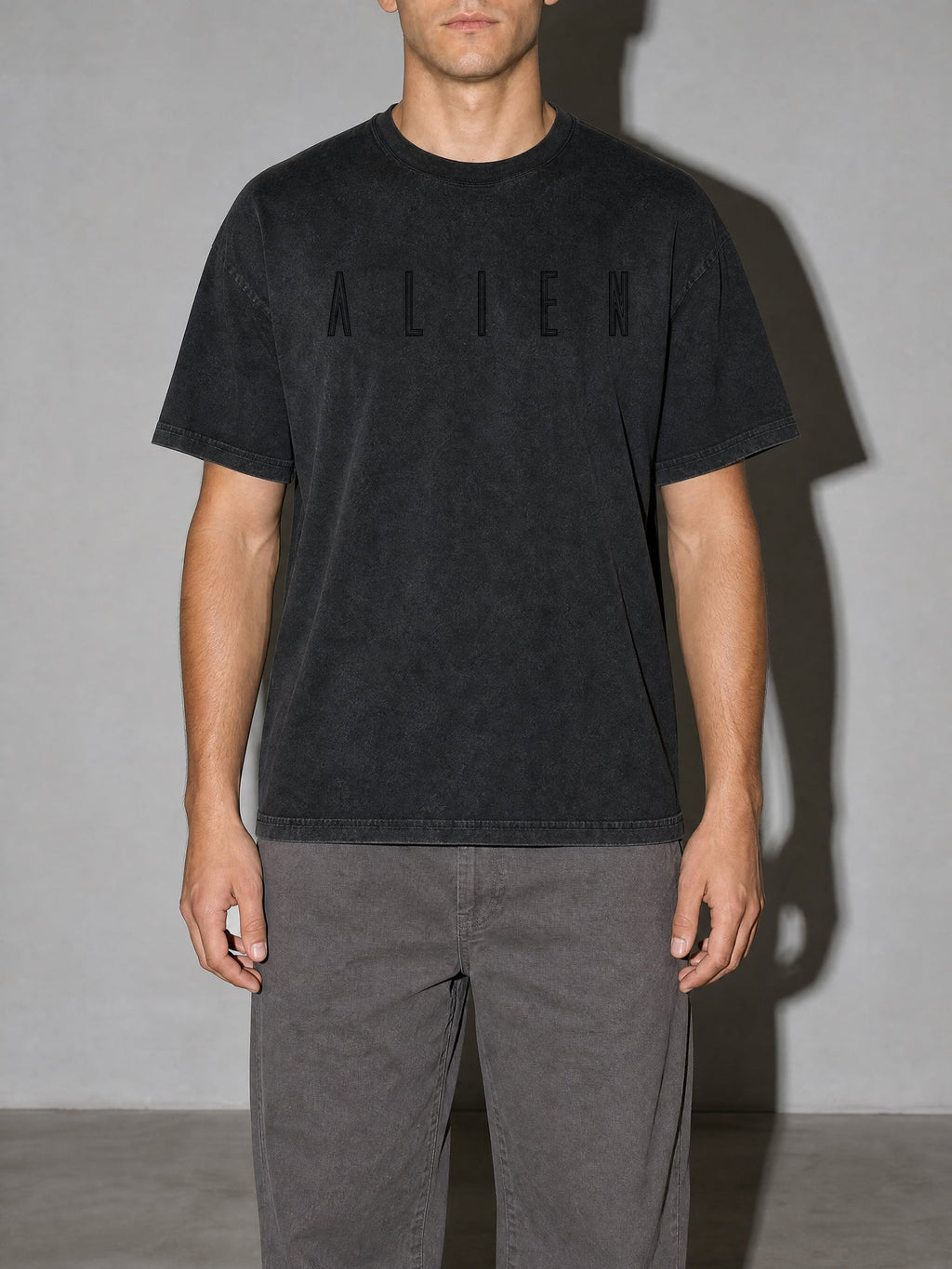 Alien Wordmark Premium Shirt - Black - on-model zoom