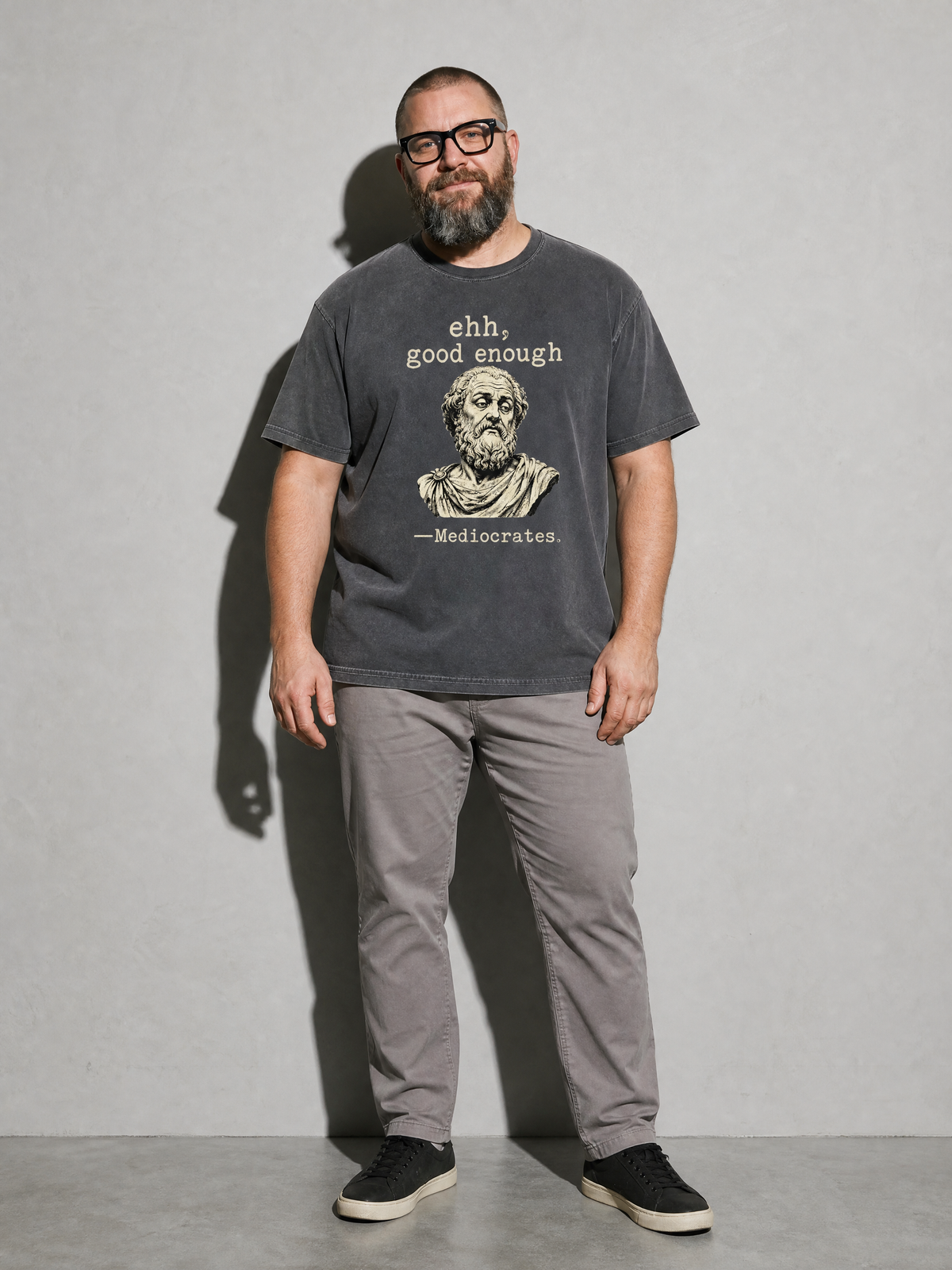 Mediocrates Premium Shirt - Pepper - on-model full length