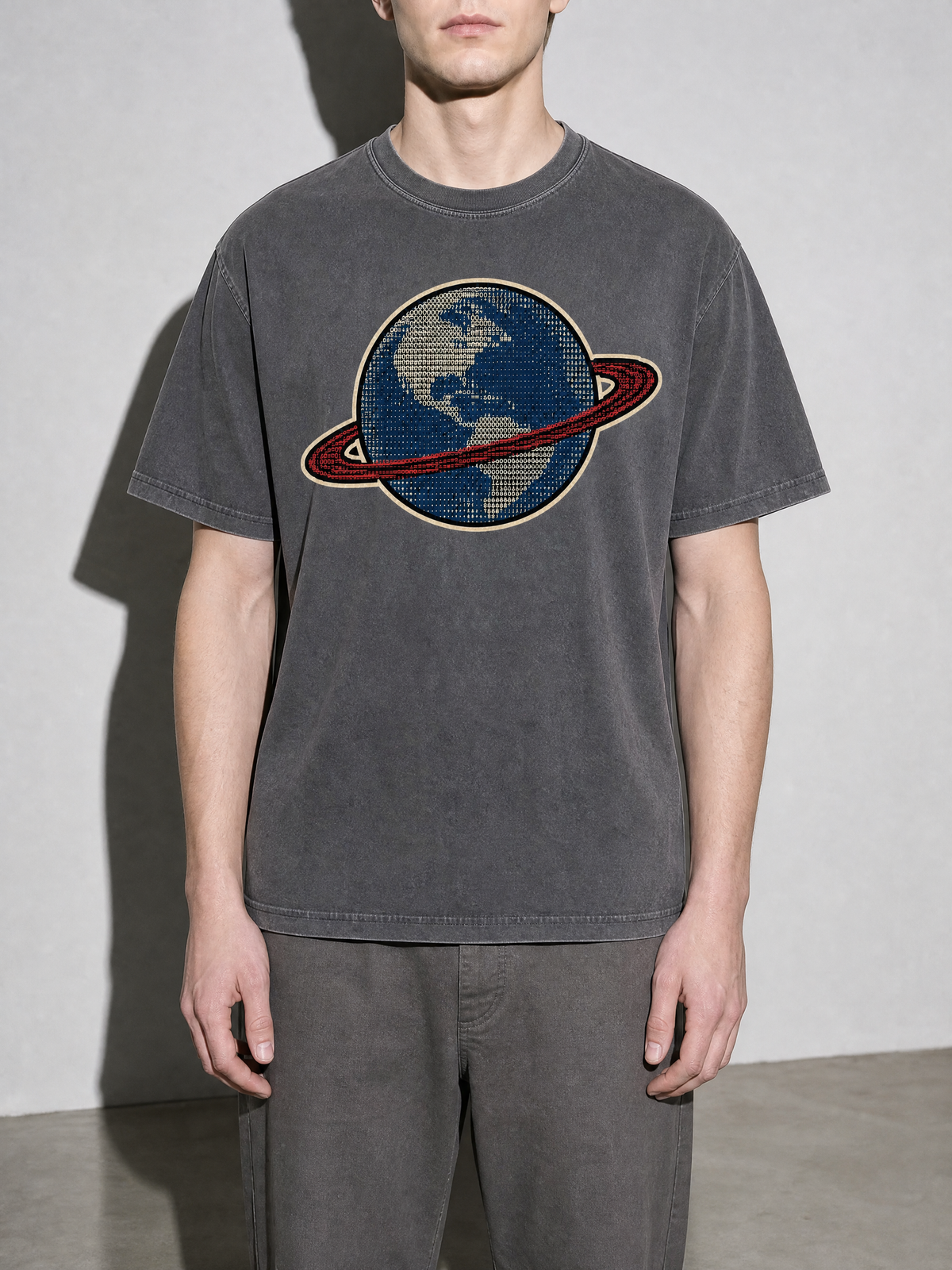 Earth Data Premium Shirt - Pepper - on-model zoom