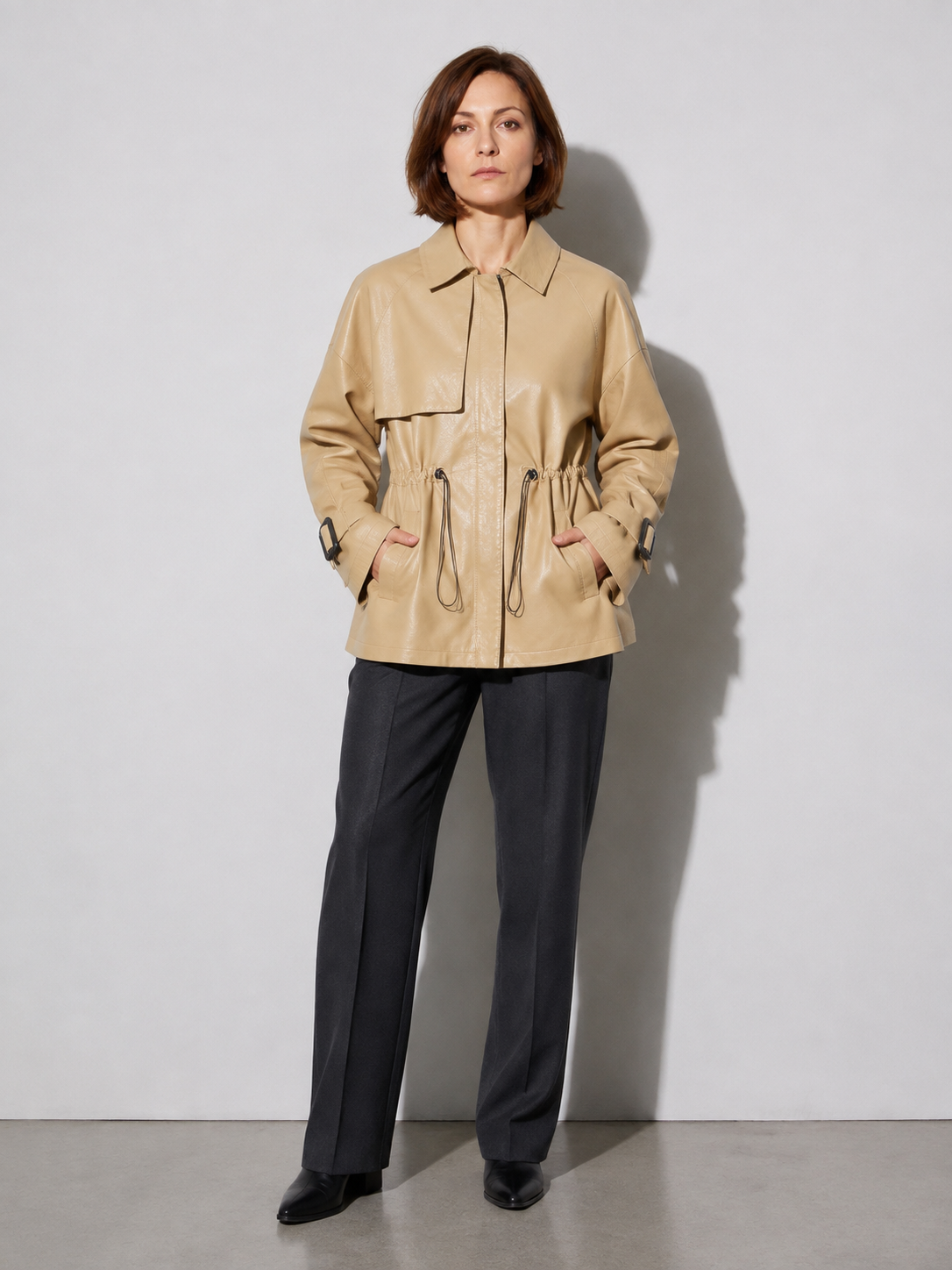 Code Culture | beige | 01 main p04 hands in pockets