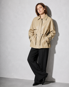 Code Culture | beige | 03 seated or lean p15 side wall lean