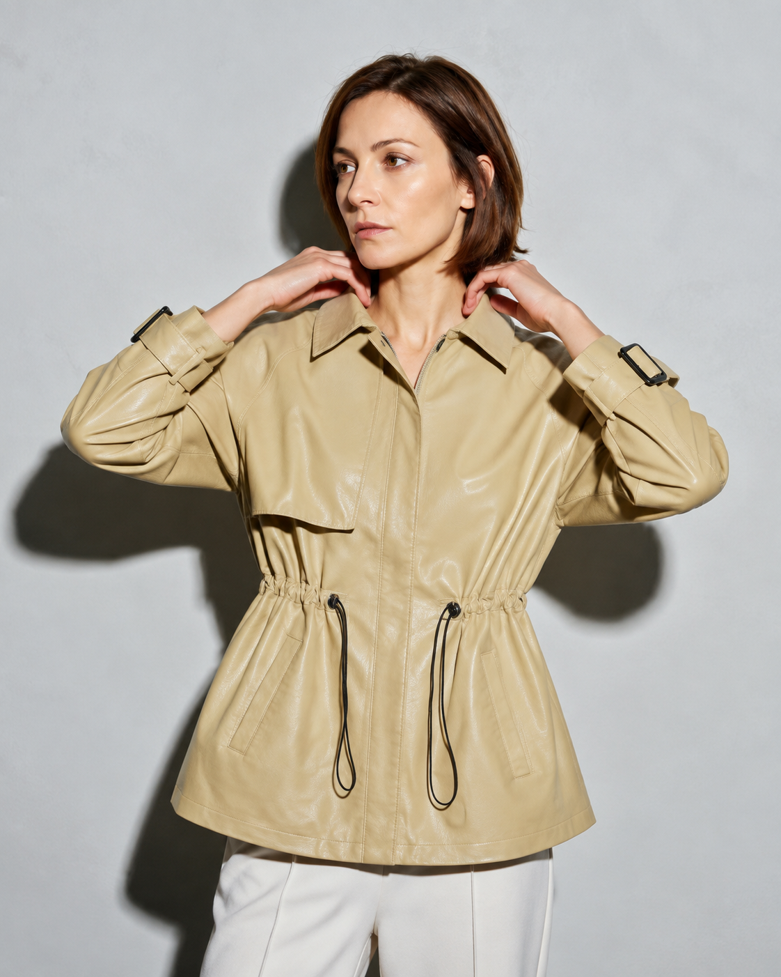Code Culture | beige | 05 adjusting p104 collar turn up
