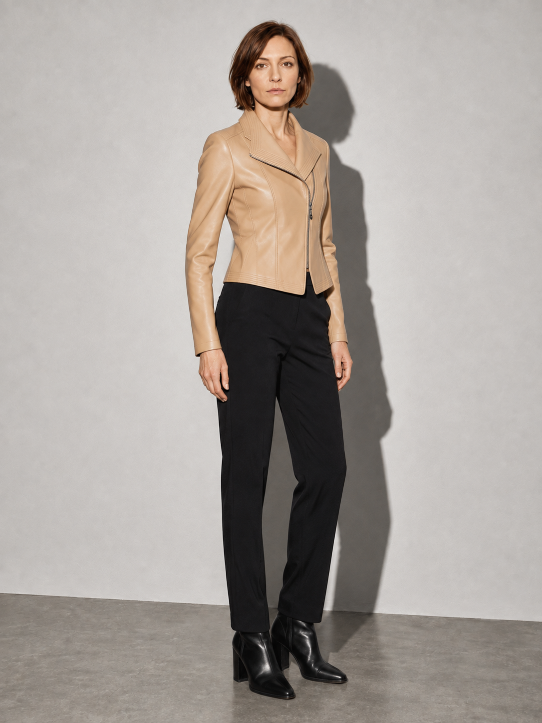 Code Culture | Apricot | Full body side three-quarter