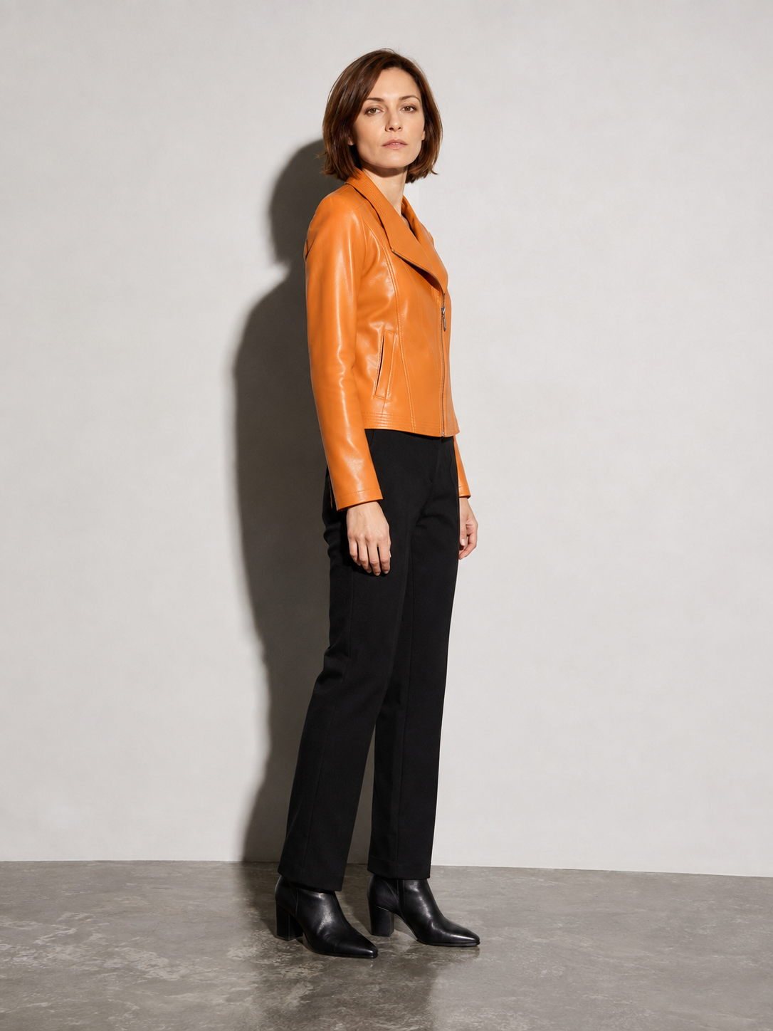 Code Culture | Emma Orange | Full body side three-quarter