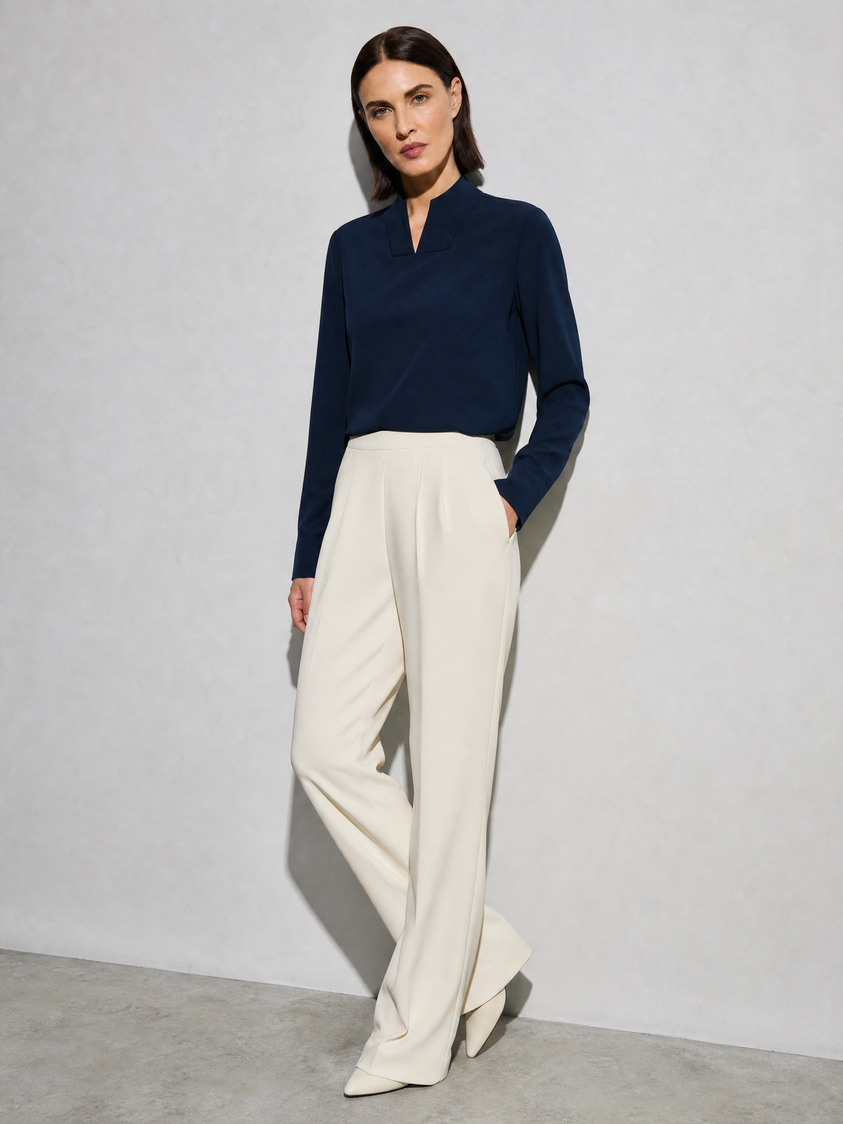 New Chinese-style Mandarin-collar Long-sleeve Blouse Niche Office-chic Top For Women - Dark Blue Premium Fabric Finish Seated Or Lean