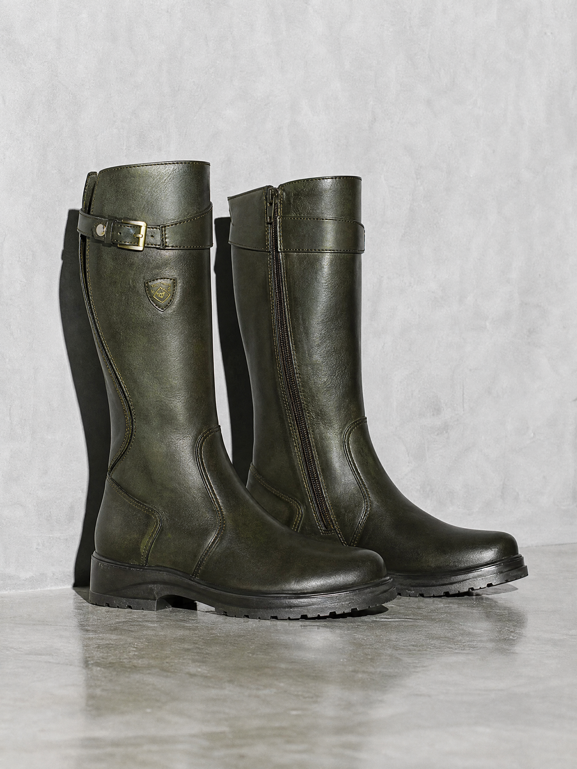 Women's mid-tube rider boots - Green Premium Leather Finish Shoe Angle