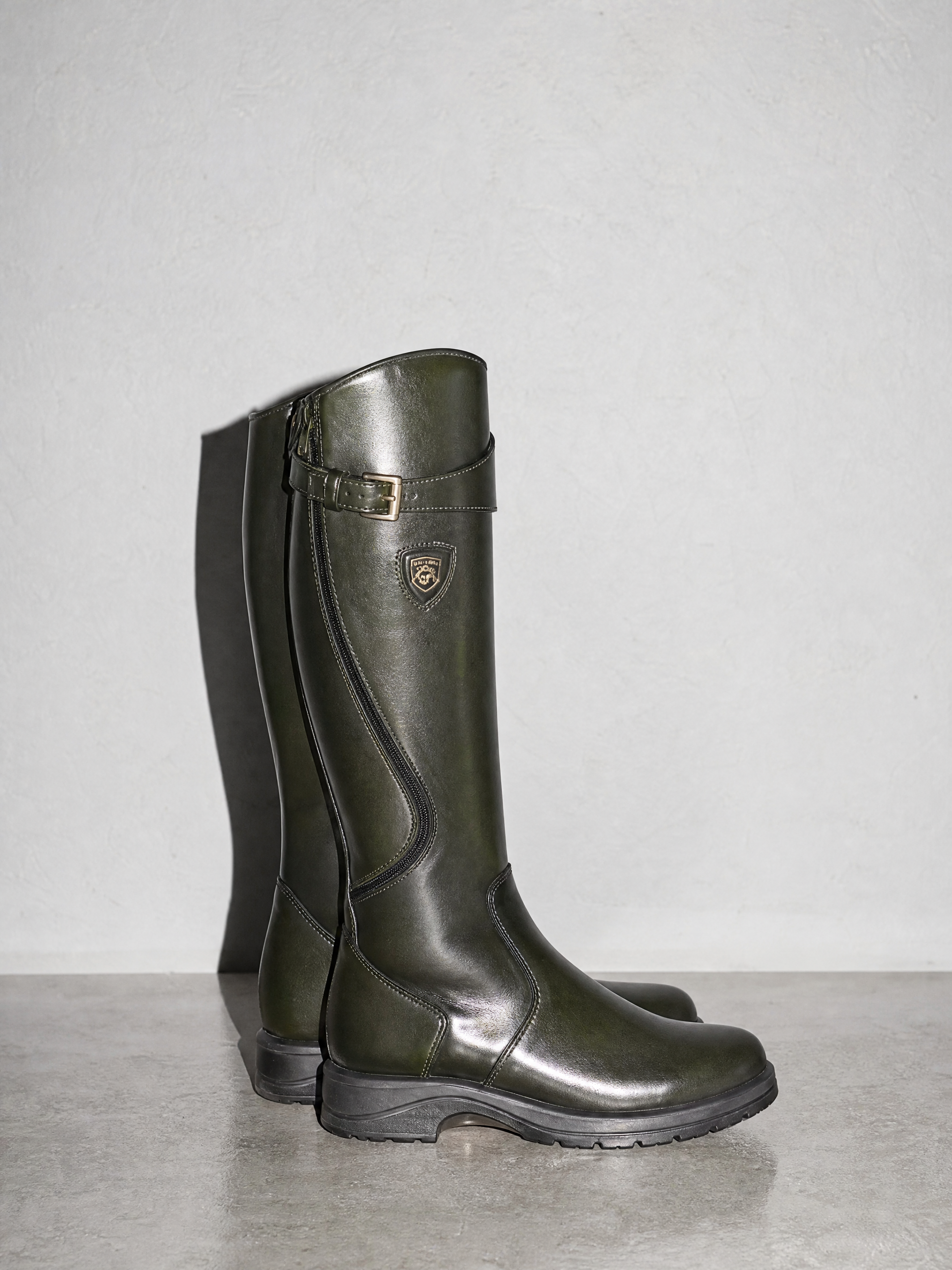 Women's mid-tube rider boots - Green 2 Premium Leather Finish Shoe Angle