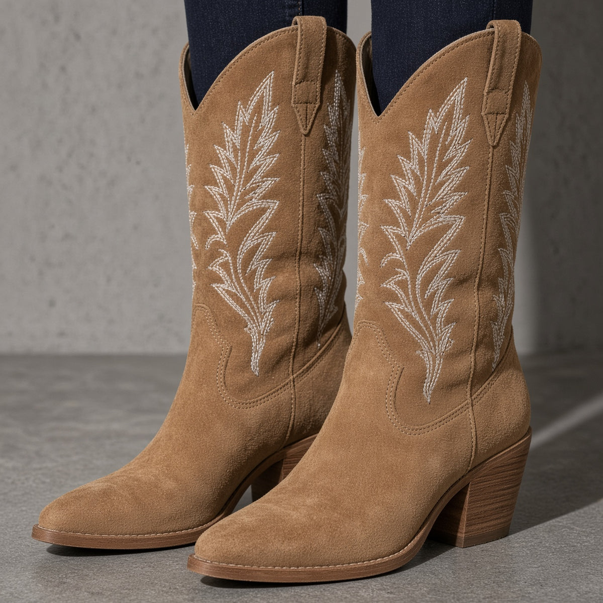 Women's Boots Embroidered Western Knee-High Shaft