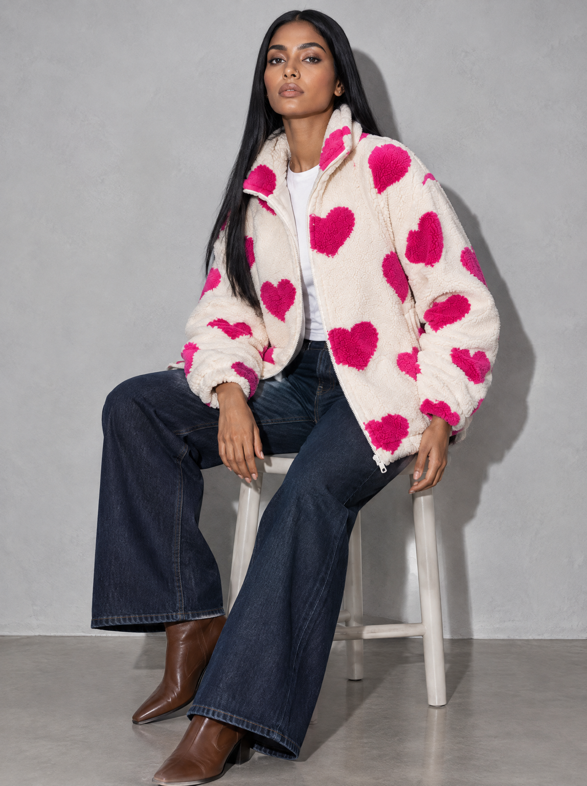 CodeCulture catalog 2026-09-14 | Pink | seated_or_lean