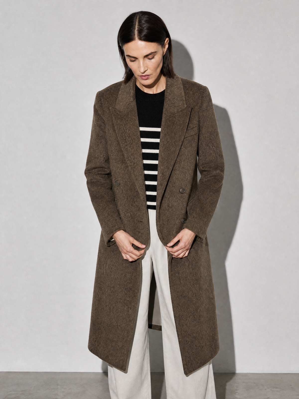 Above-the-knee Long Double-faced Wool Coat For Women - Nut Shell Brown Premium Fabric Finish Adjusting