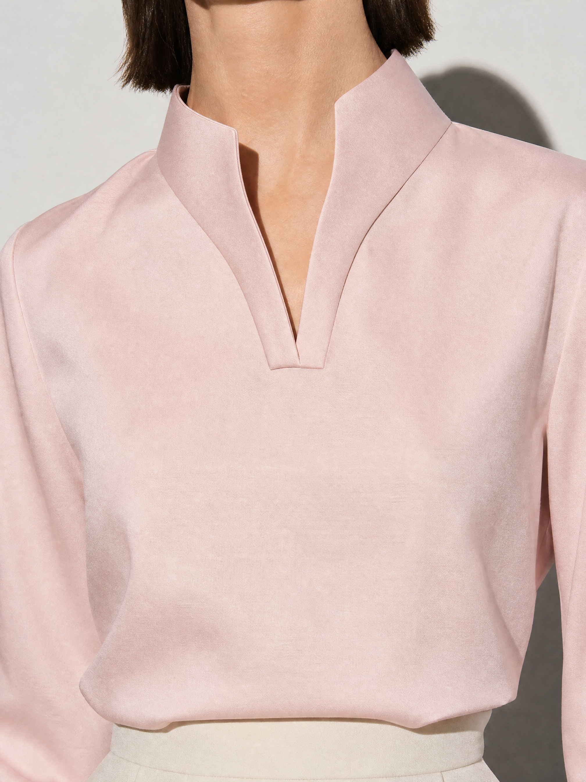 New Chinese-style Mandarin-collar Long-sleeve Blouse Niche Office-chic Top For Women - Pink Premium Fabric Finish Macro