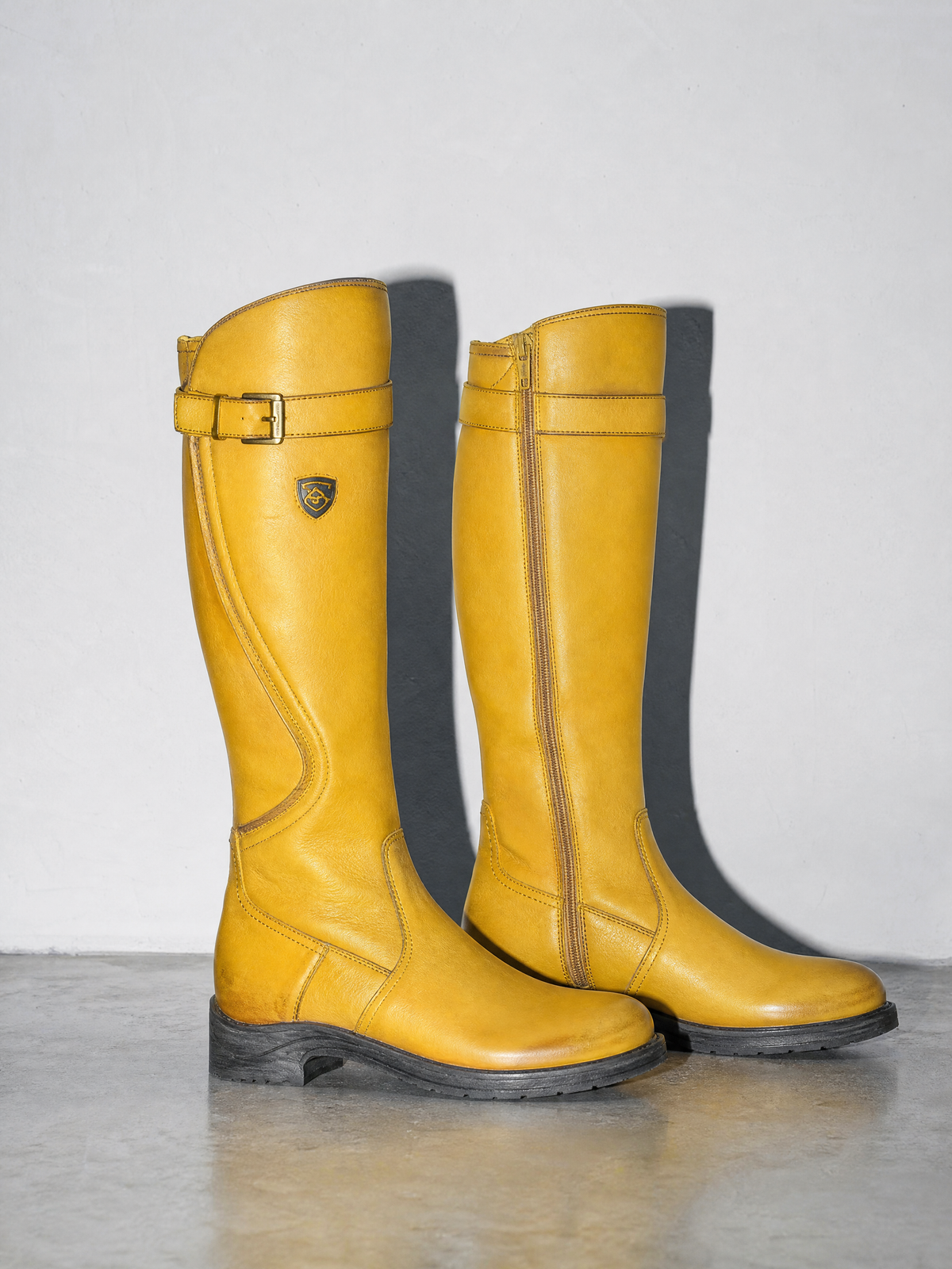 Women's mid-tube rider boots - Yellow Premium Leather Finish Shoe Angle